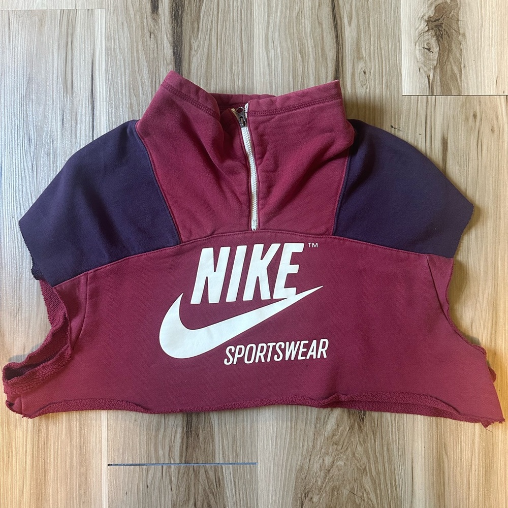 Nike cut off half zip